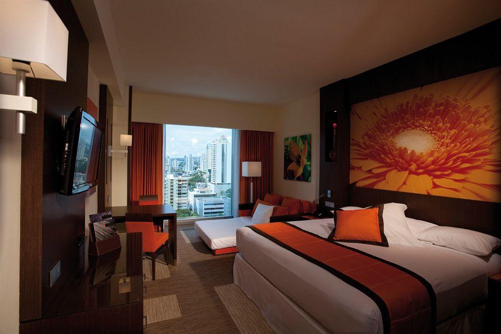 Hotel Riu Plaza