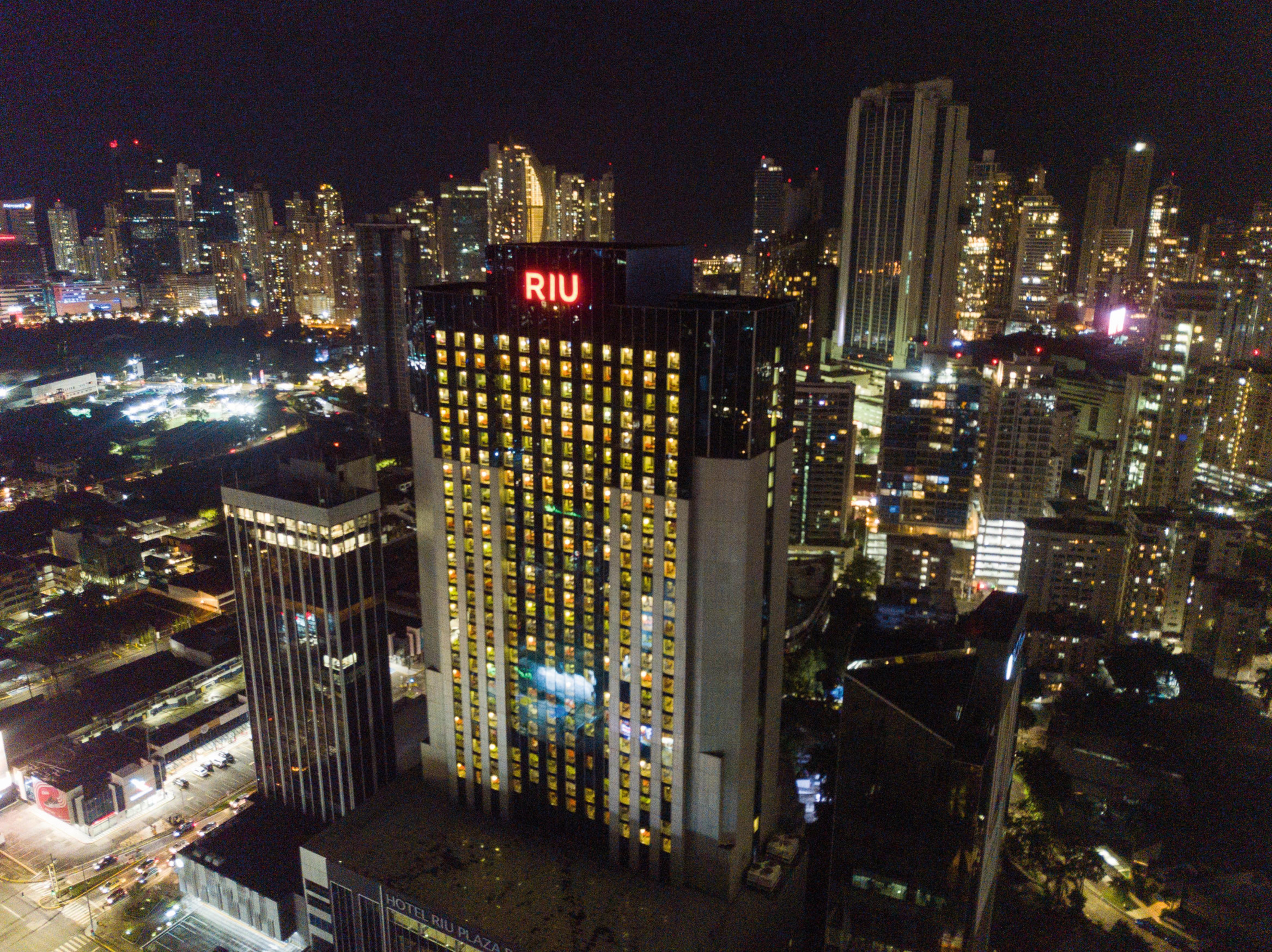 Riu Plaza 5*